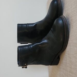 Tory Burch Selena Moto Boots Size 7